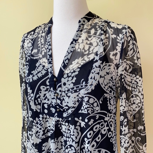 Banana Republic 2 Layer Cami Pattern Blouse - Picture 2 of 12